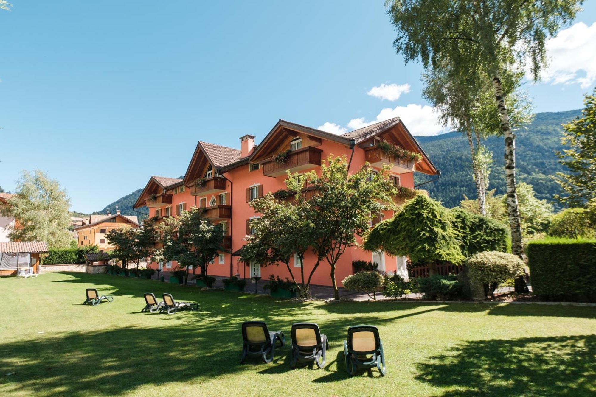 Residence Al Caminetto Мольвено Экстерьер фото