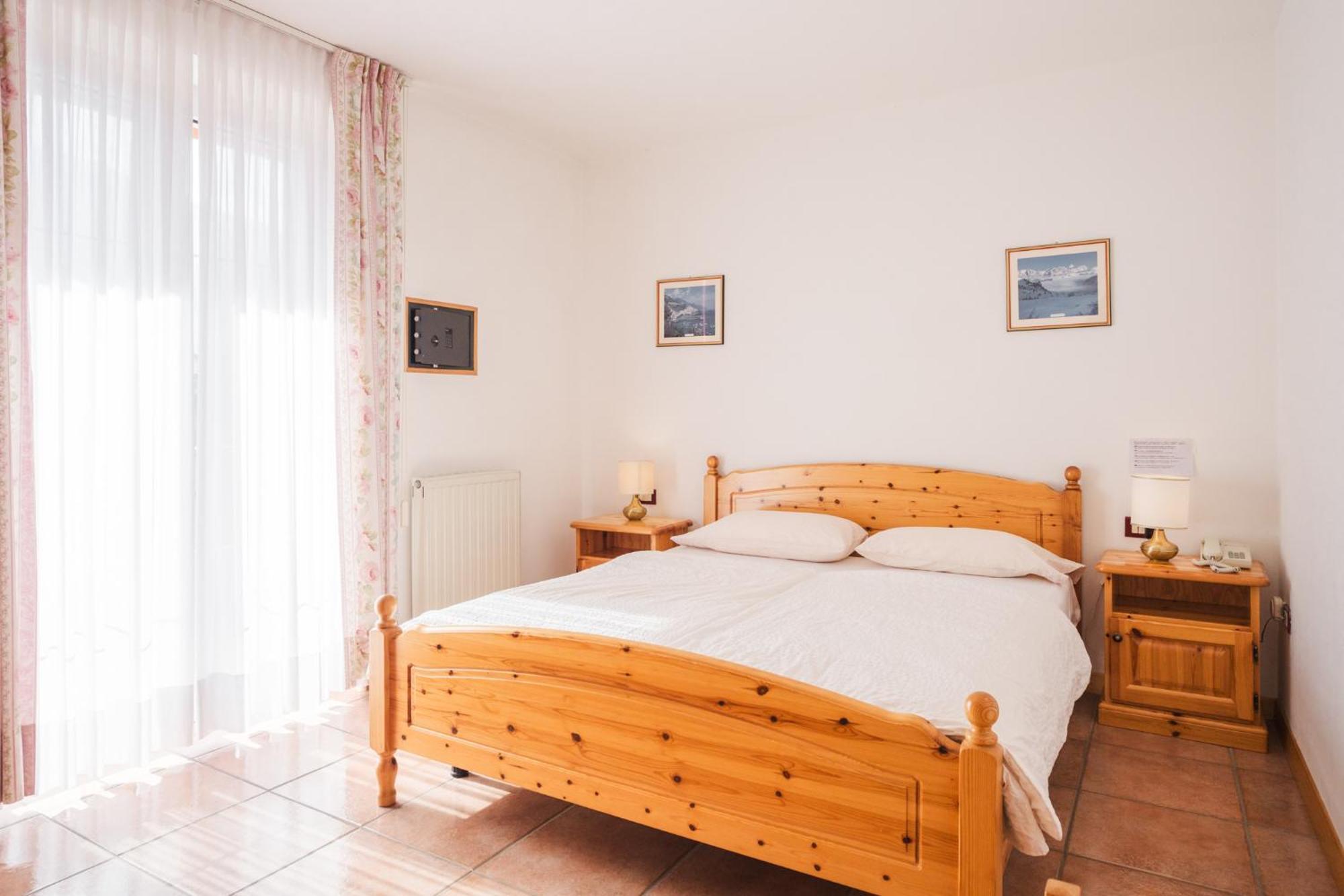 Residence Al Caminetto Мольвено Экстерьер фото