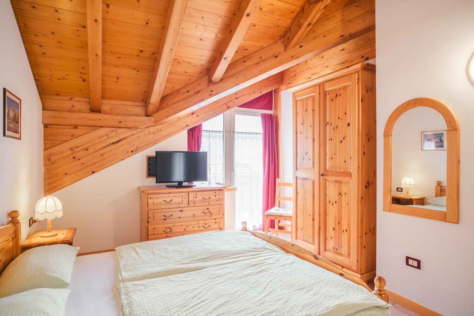 Residence Al Caminetto Мольвено Экстерьер фото