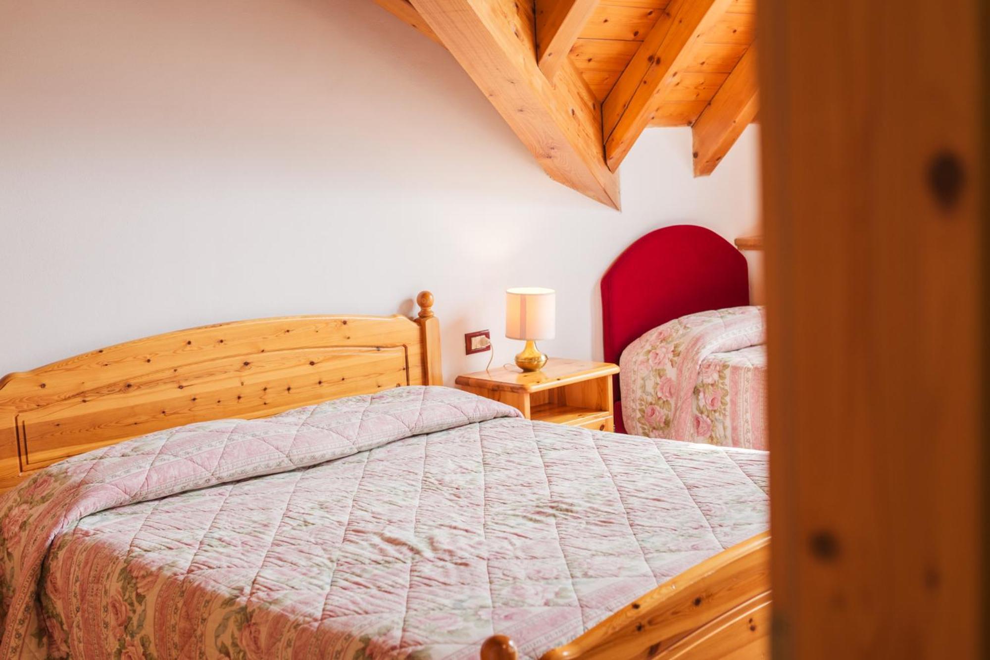 Residence Al Caminetto Мольвено Экстерьер фото