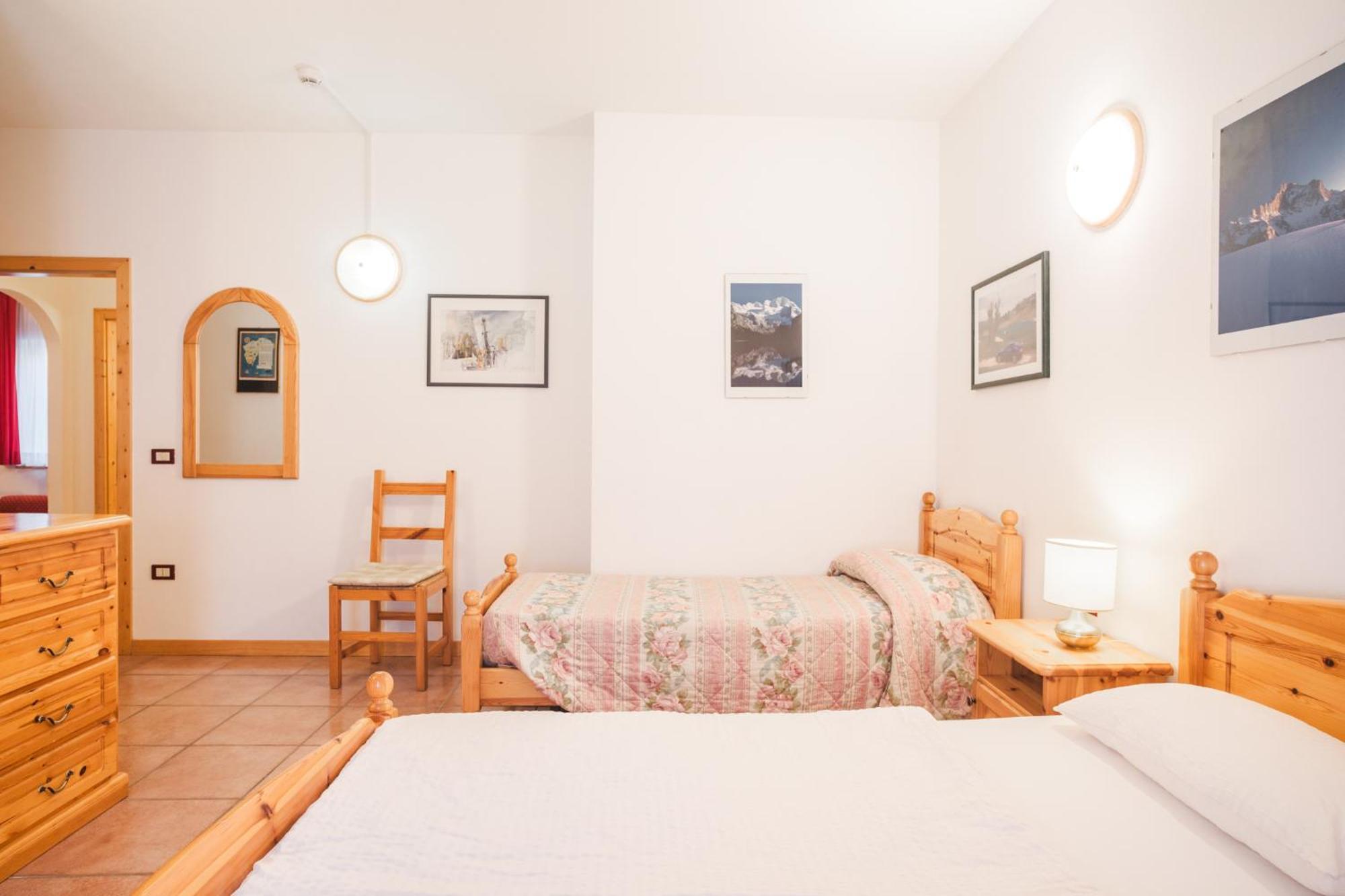 Residence Al Caminetto Мольвено Экстерьер фото