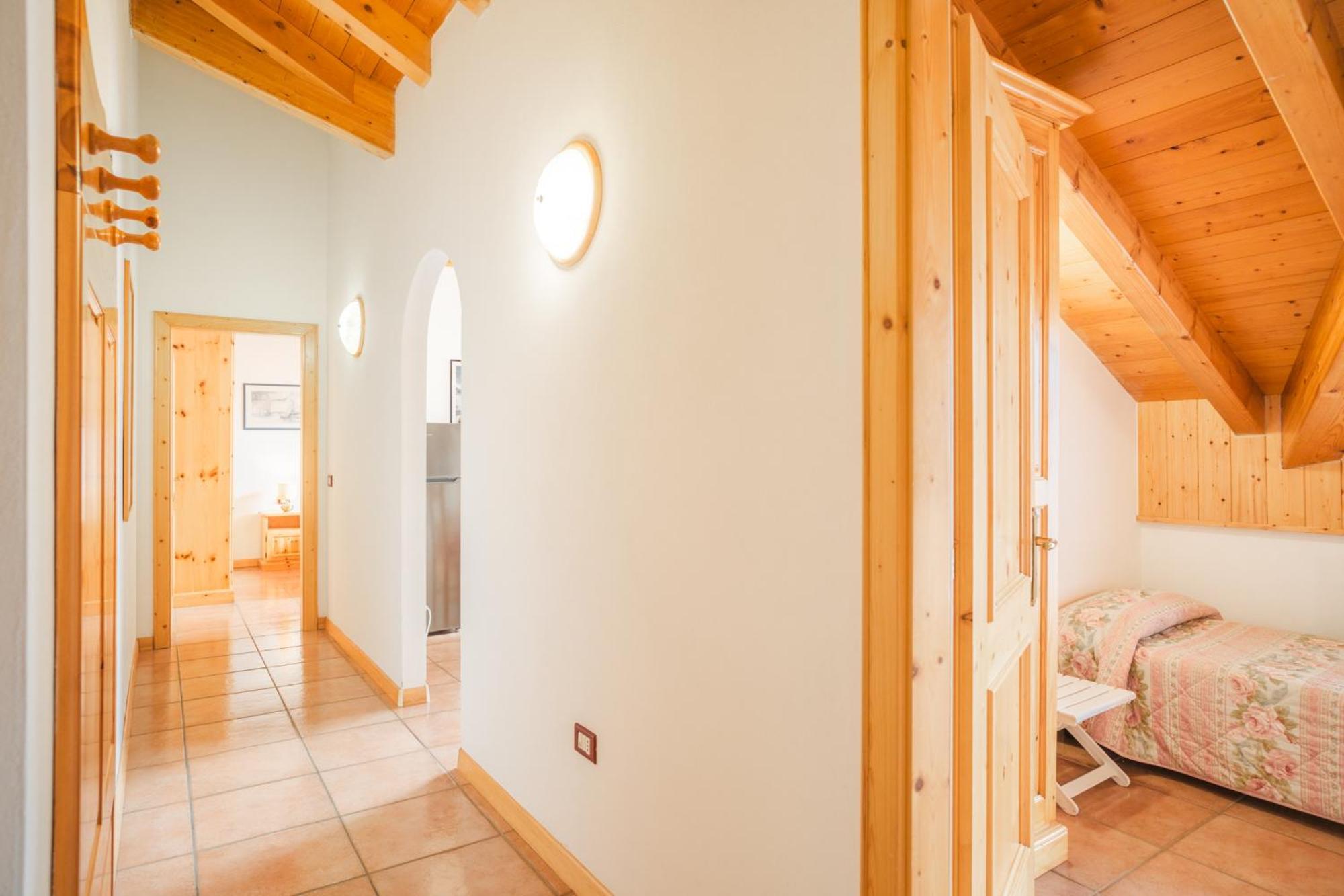 Residence Al Caminetto Мольвено Экстерьер фото